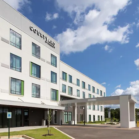 Courtyard By Marriott Memphis East Galleria